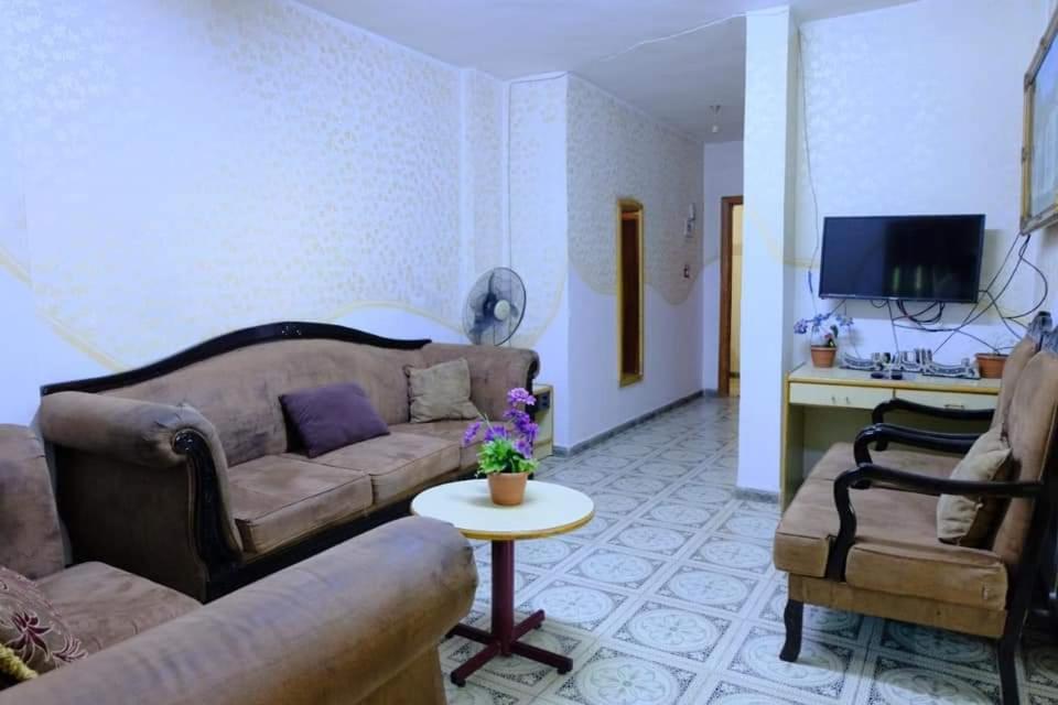 Apartamento Al Seoudi Furnished Units Zarqa Exterior foto